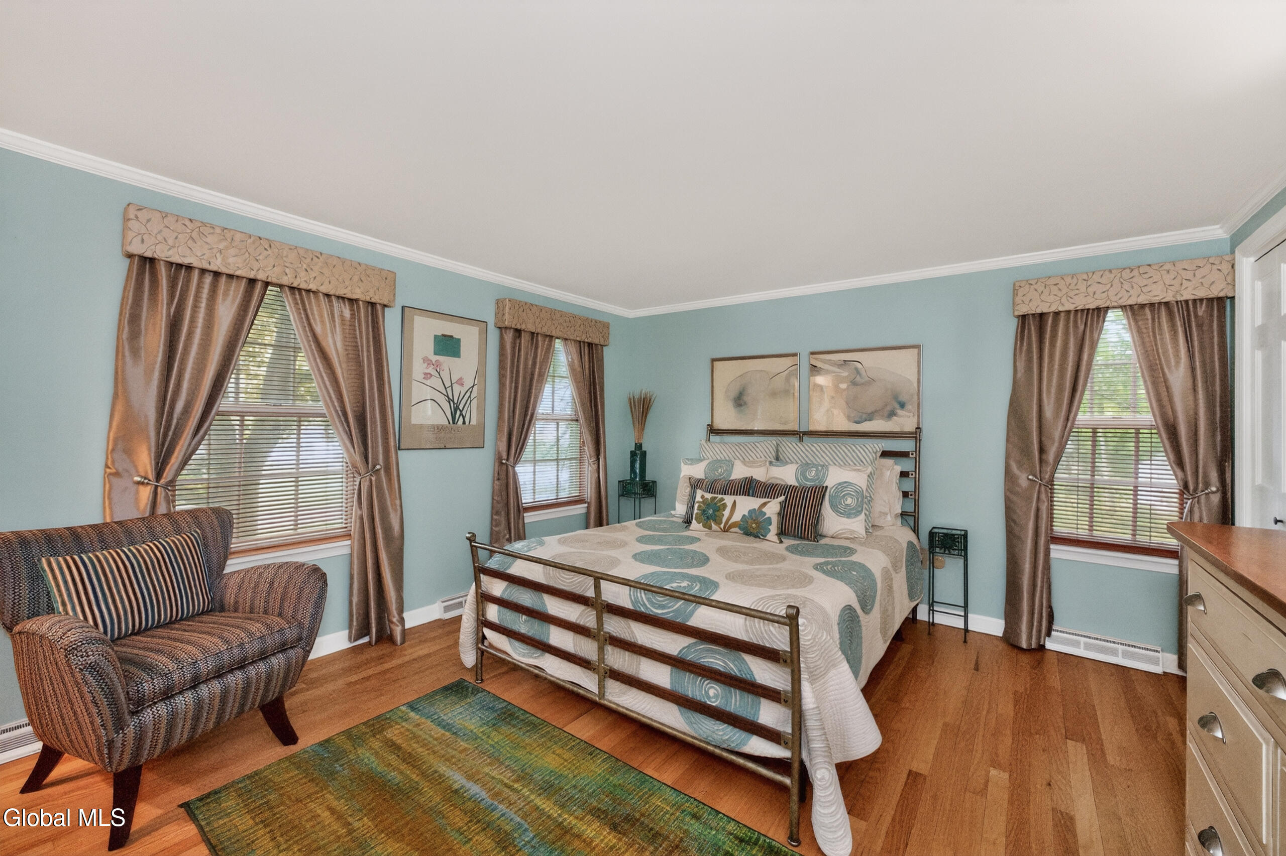 36 Carriage Road Delmar NY 12054