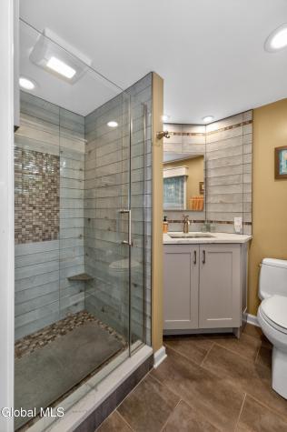 36 Carriage Road Delmar NY 12054