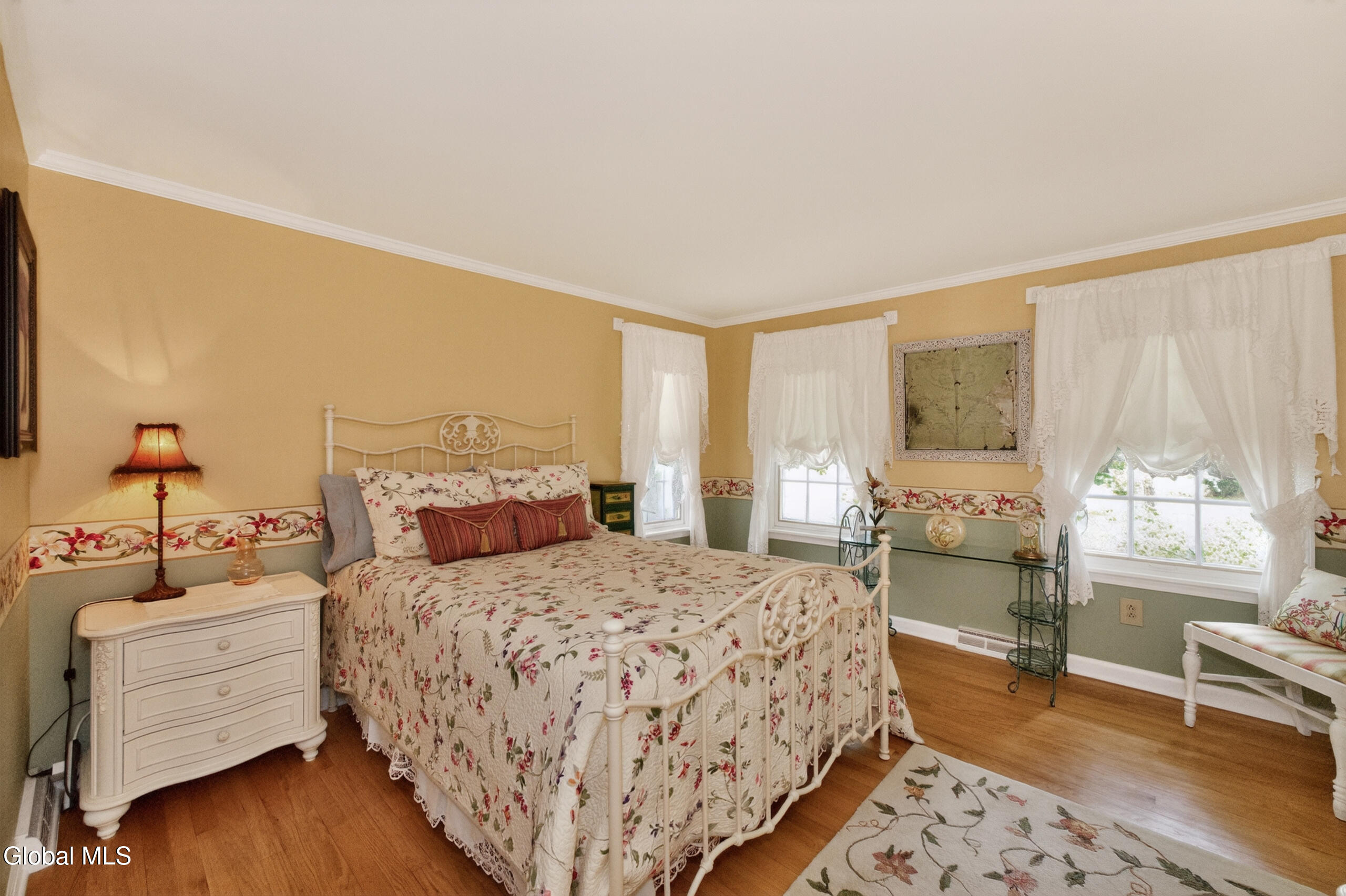 36 Carriage Road Delmar NY 12054
