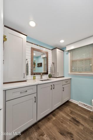 36 Carriage Road Delmar NY 12054