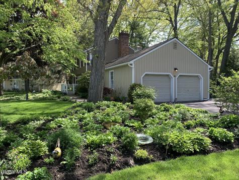 36 Carriage Road Delmar NY 12054