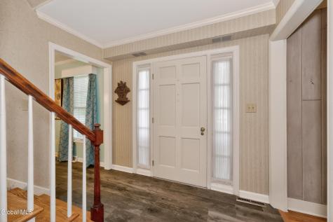 36 Carriage Road Delmar NY 12054