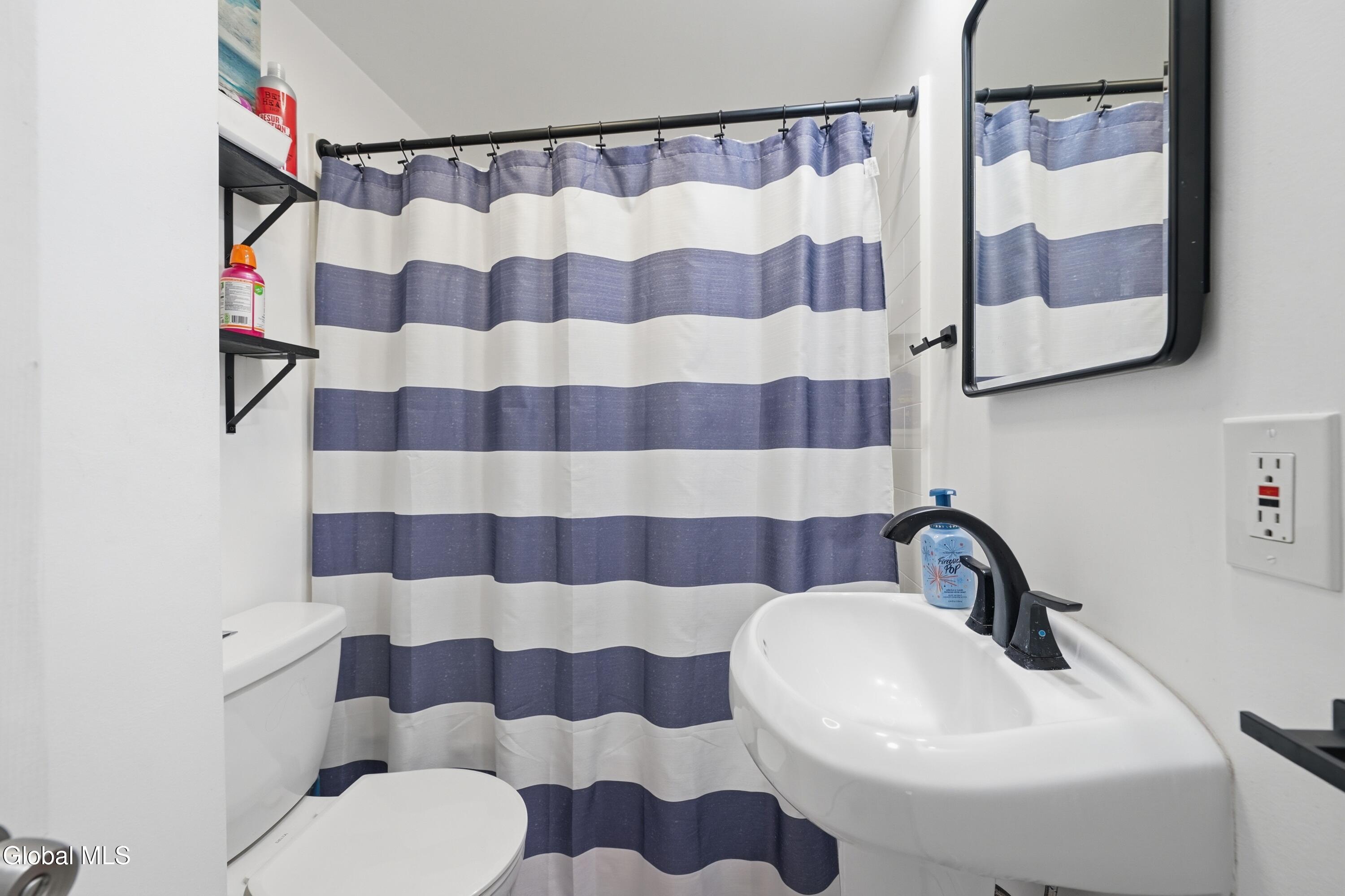 35 Vista Avenue Latham NY 12110
