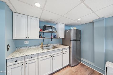 35 Vista Avenue Latham NY 12110
