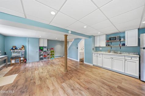 35 Vista Avenue Latham NY 12110