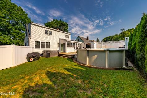 35 Vista Avenue Latham NY 12110