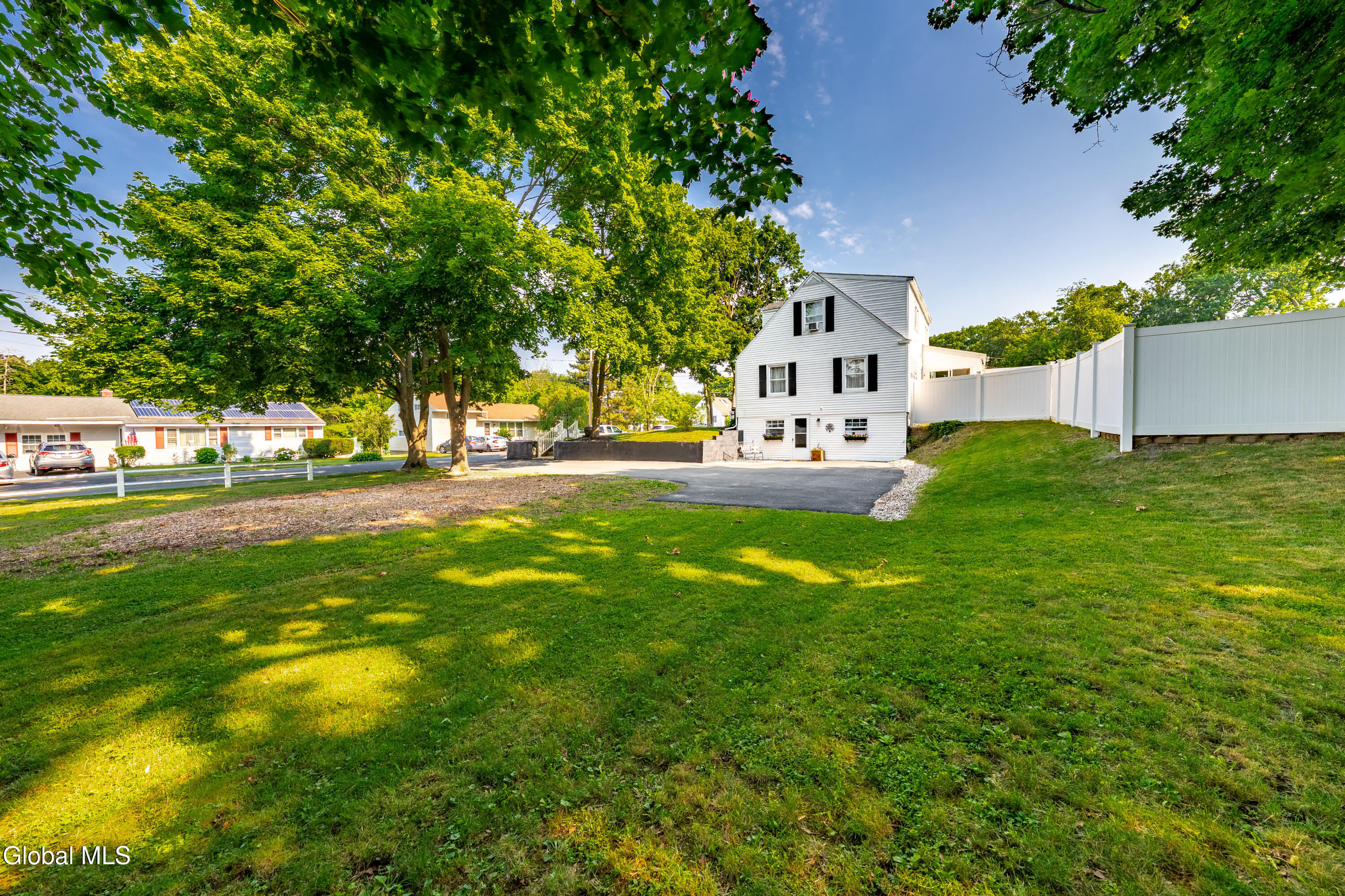 35 Vista Avenue Latham NY 12110