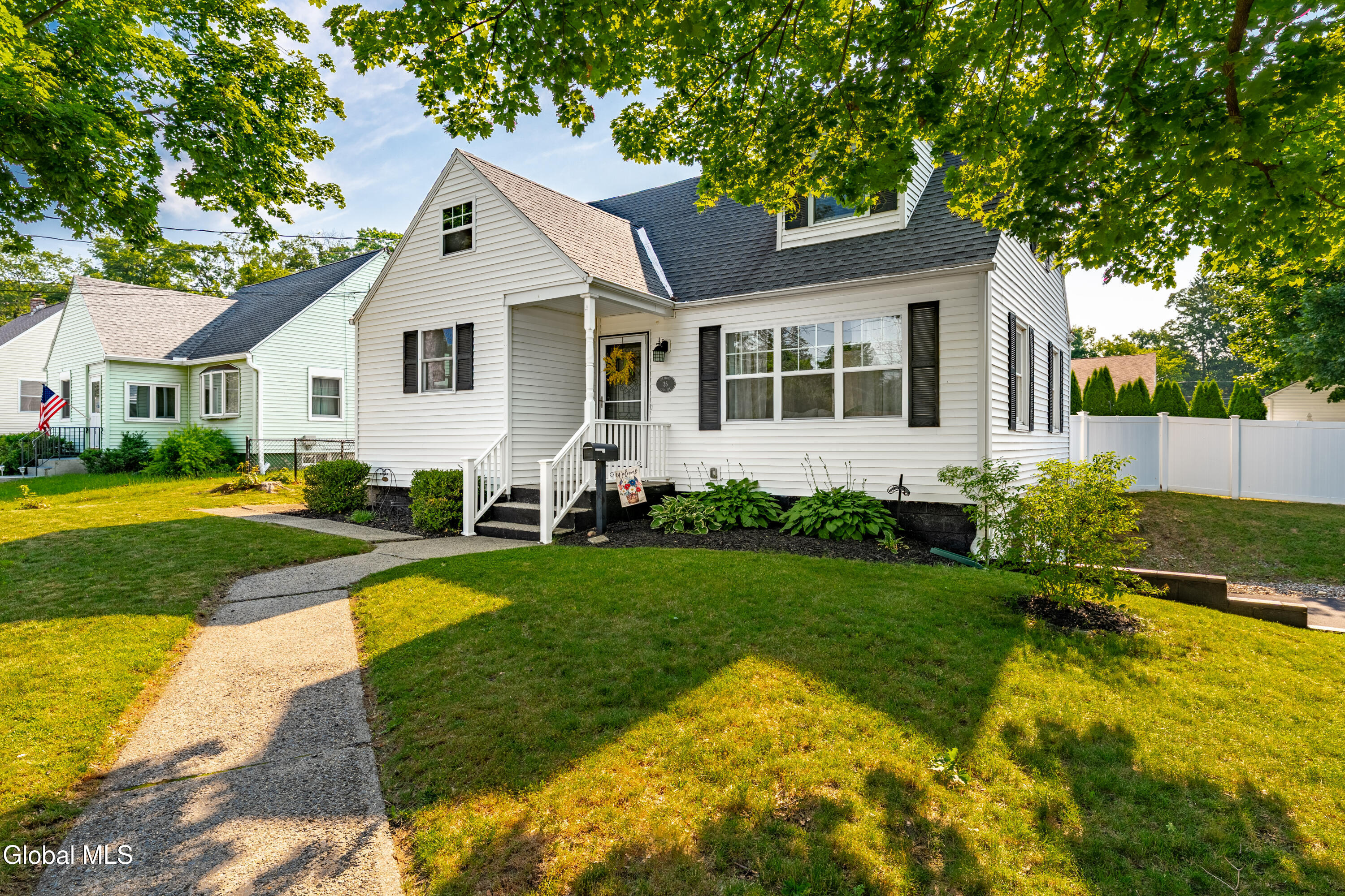 35 Vista Avenue Latham NY 12110