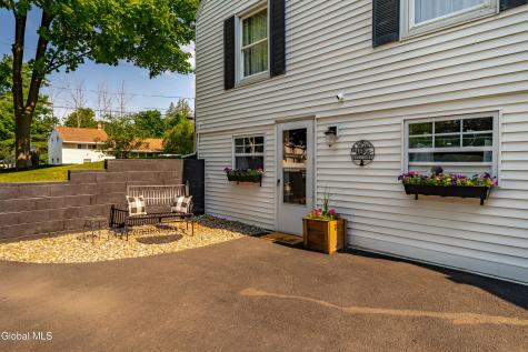 35 Vista Avenue Latham NY 12110
