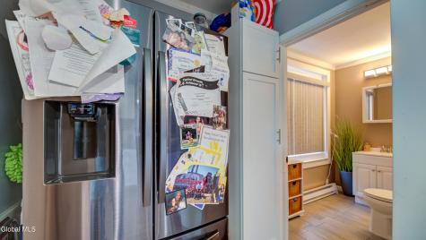 28 Wilkes Avenue Amsterdam NY 12010