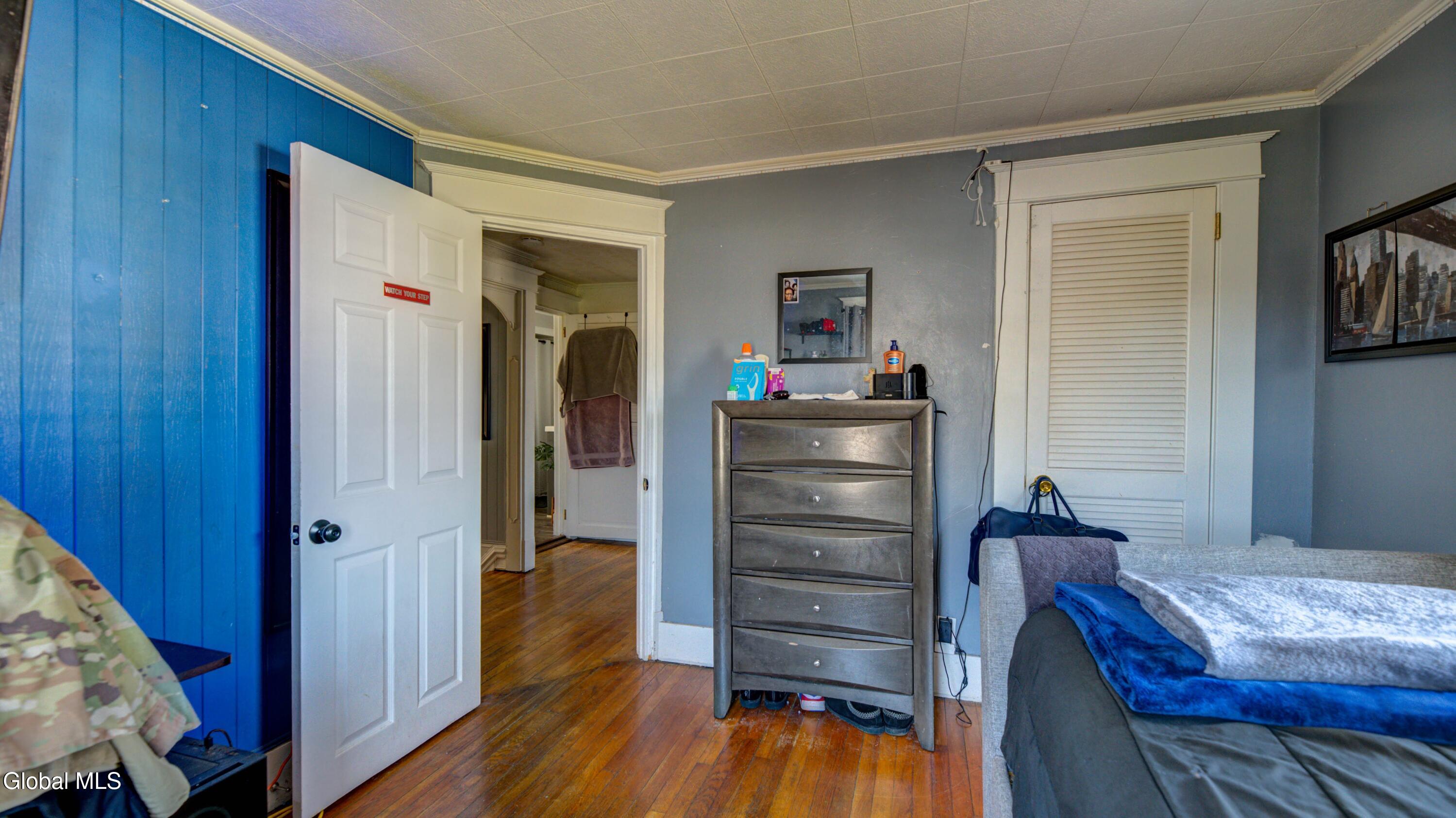 28 Wilkes Avenue Amsterdam NY 12010
