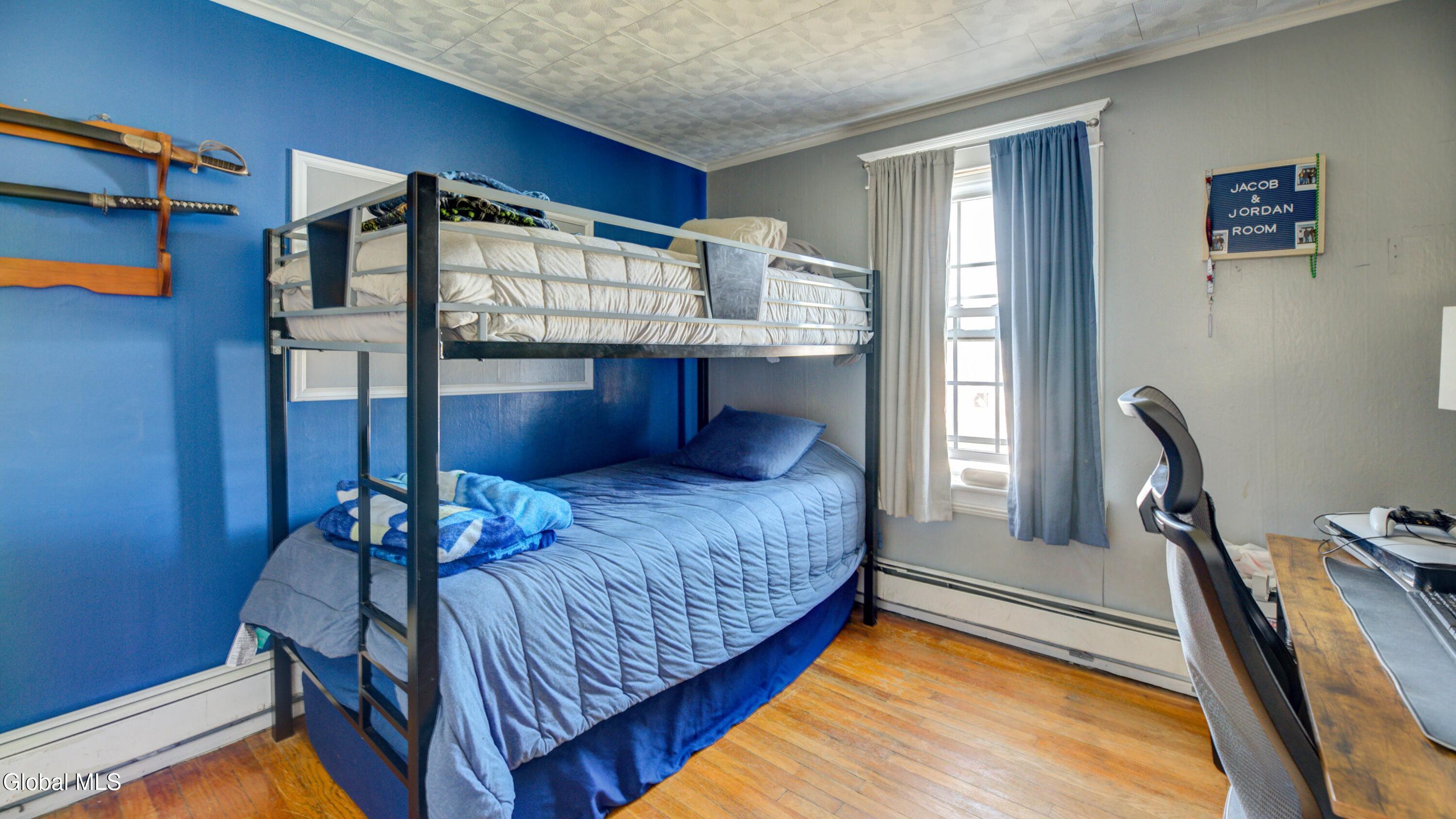 28 Wilkes Avenue Amsterdam NY 12010