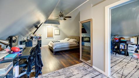 28 Wilkes Avenue Amsterdam NY 12010