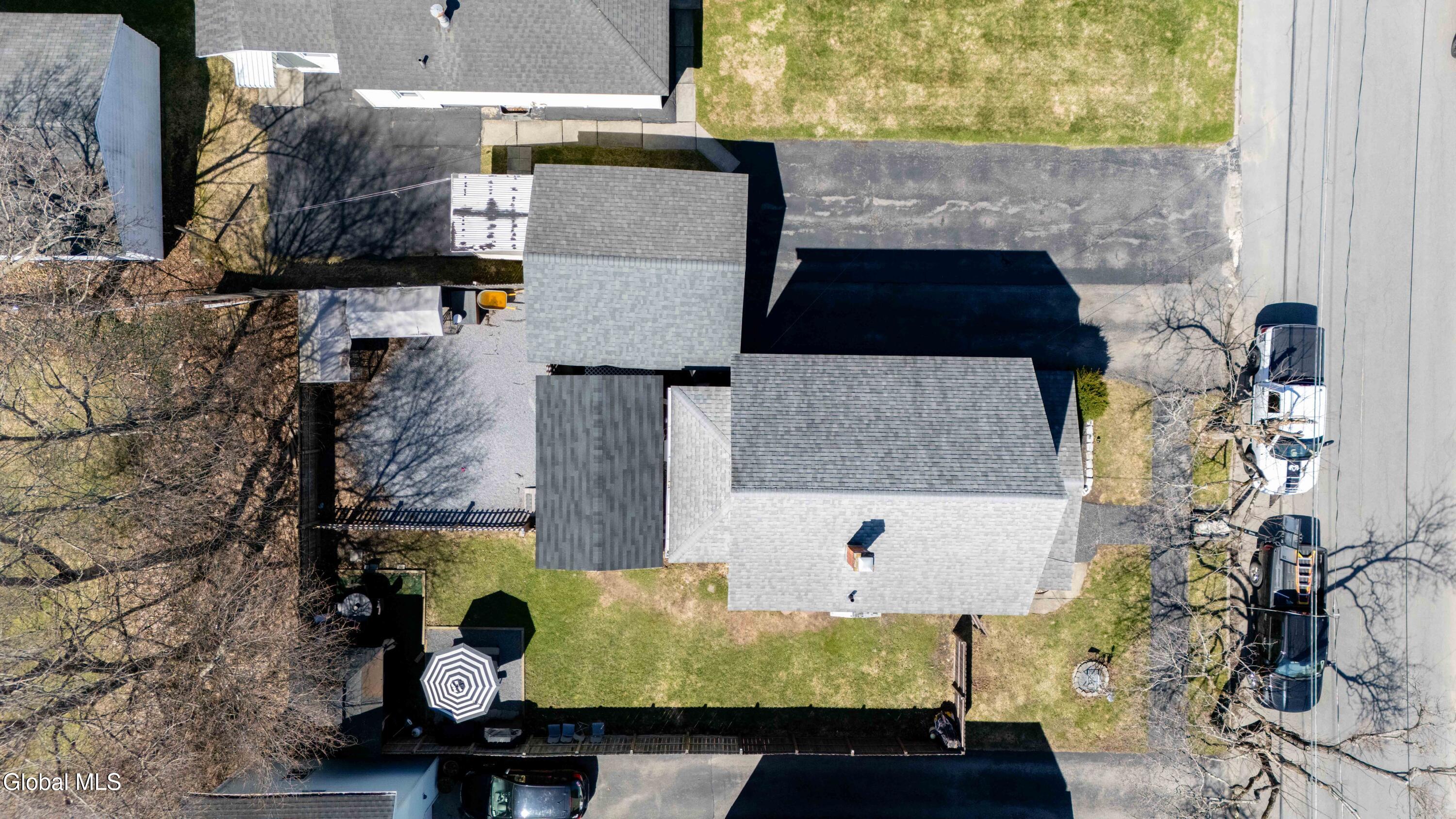 28 Wilkes Avenue Amsterdam NY 12010