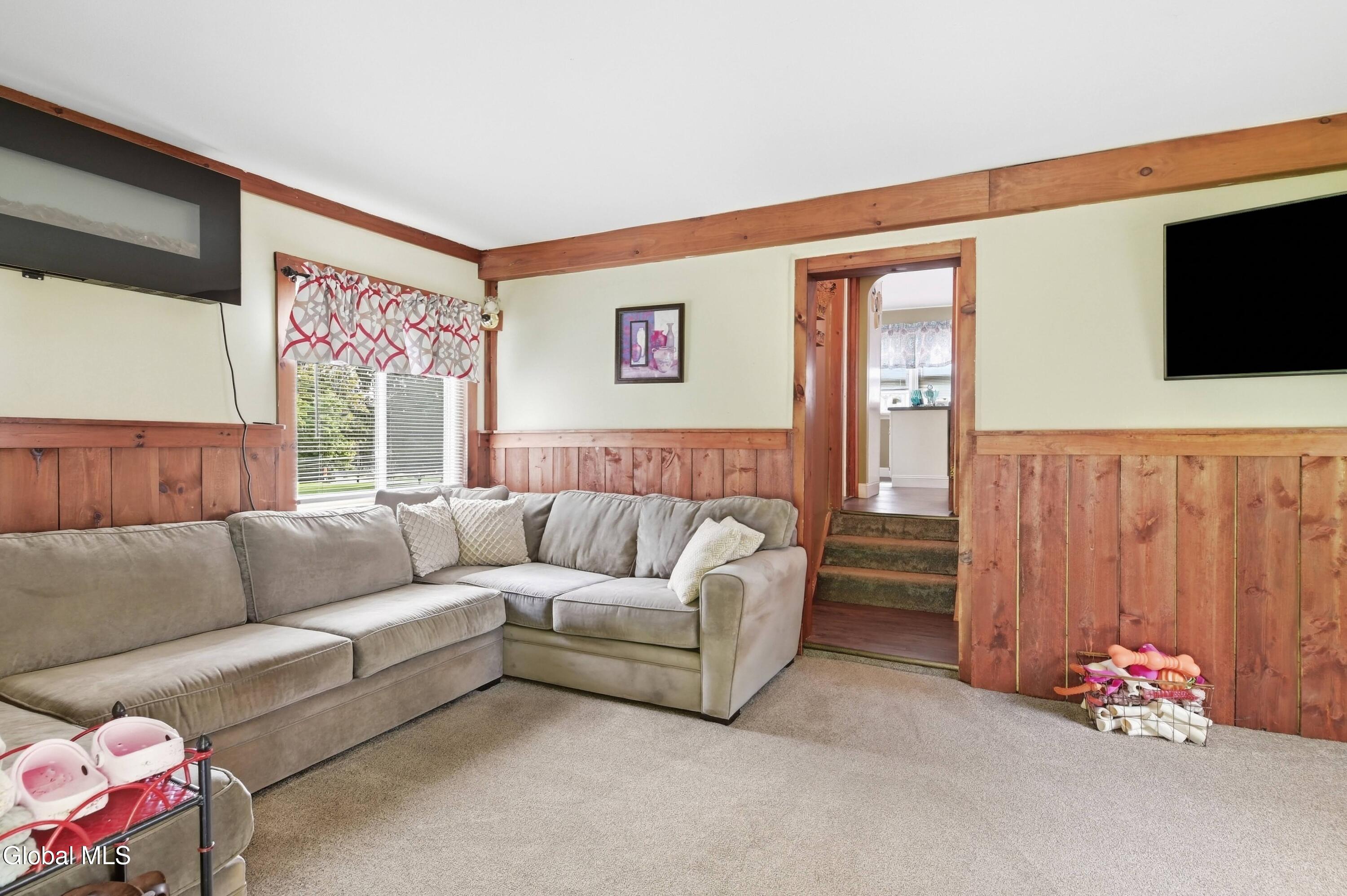 392 W State St Extension Gloversville NY 12078