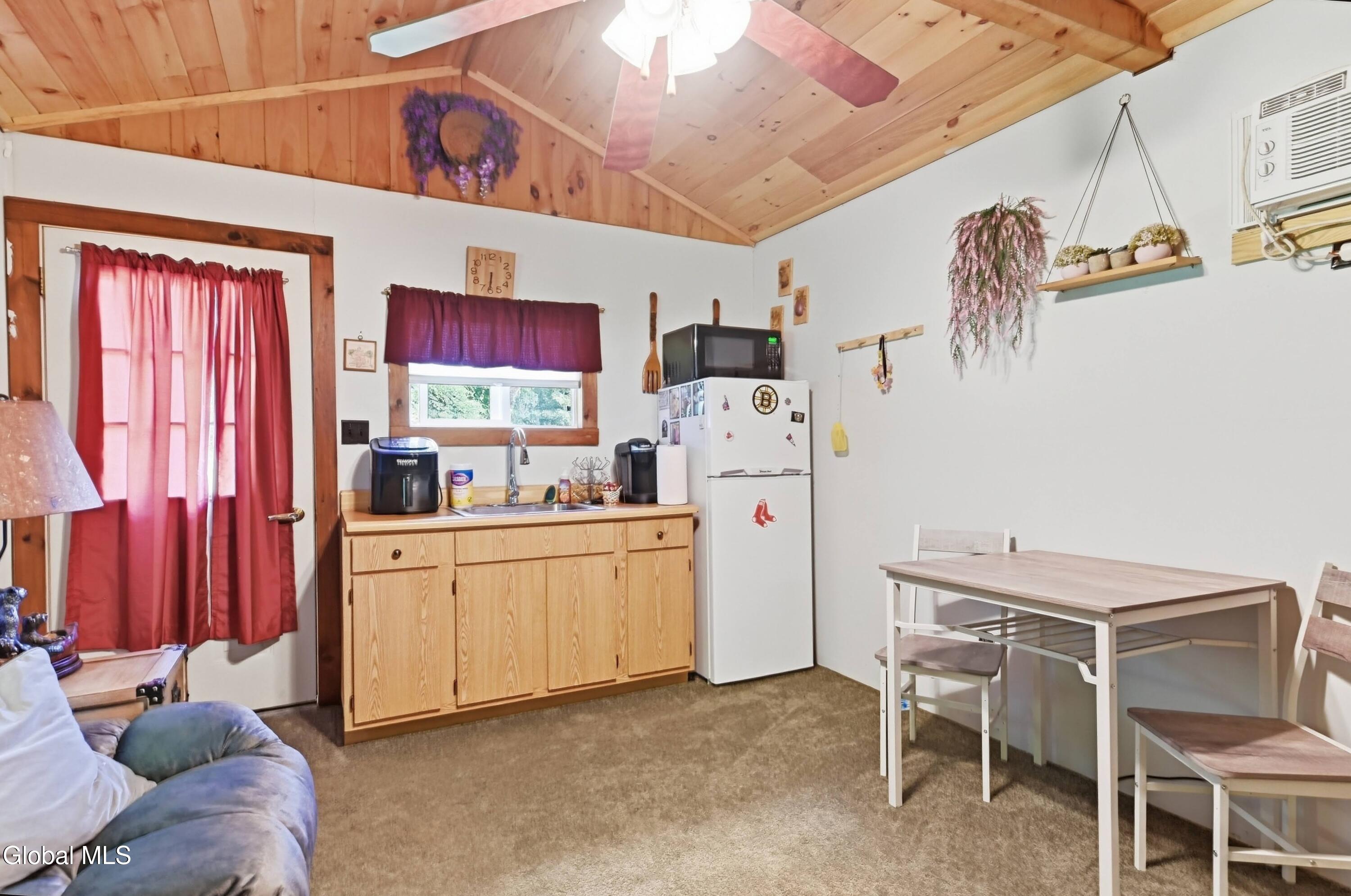392 W State St Extension Gloversville NY 12078