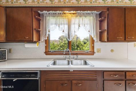 1346 Tracy Avenue Niskayuna NY 12309