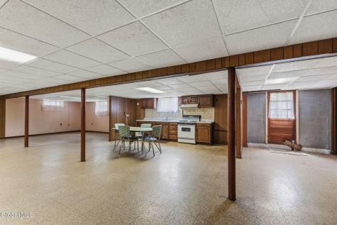1346 Tracy Avenue Niskayuna NY 12309