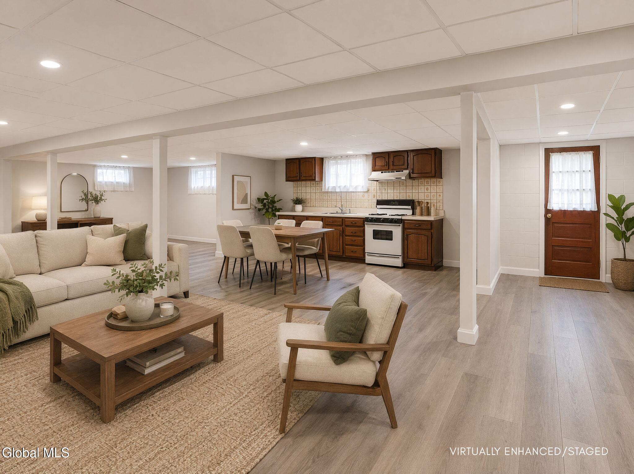 1346 Tracy Avenue Niskayuna NY 12309