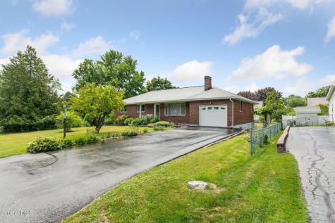1346 Tracy Avenue Niskayuna NY 12309