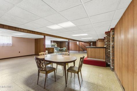 1346 Tracy Avenue Niskayuna NY 12309