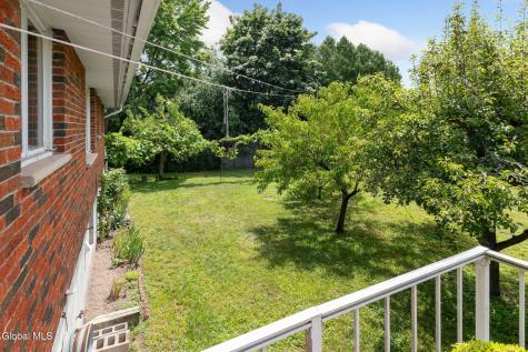 1346 Tracy Avenue Niskayuna NY 12309