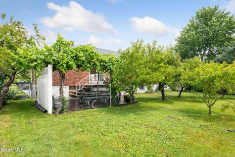 1346 Tracy Avenue Niskayuna NY 12309