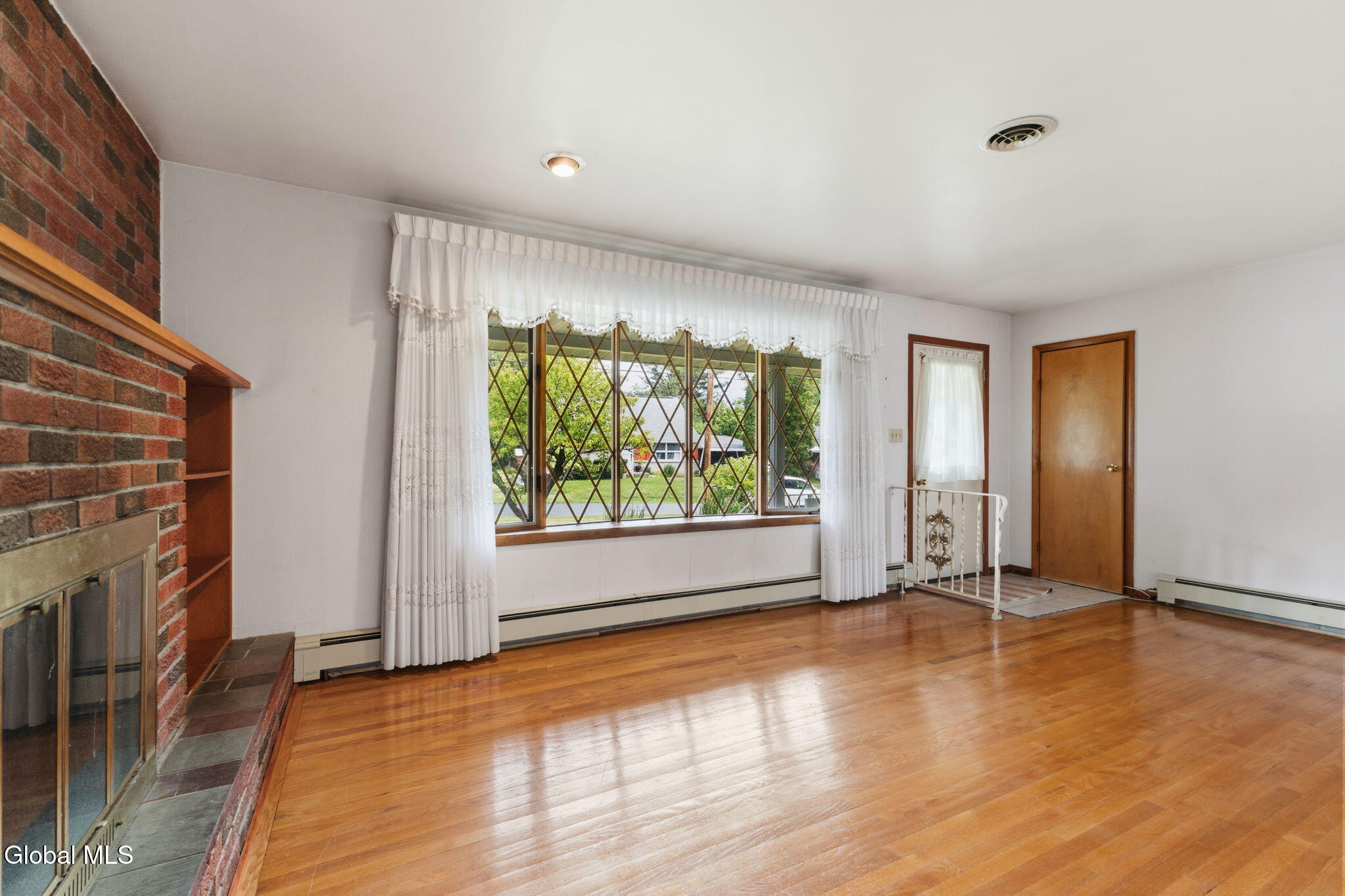 1346 Tracy Avenue Niskayuna NY 12309
