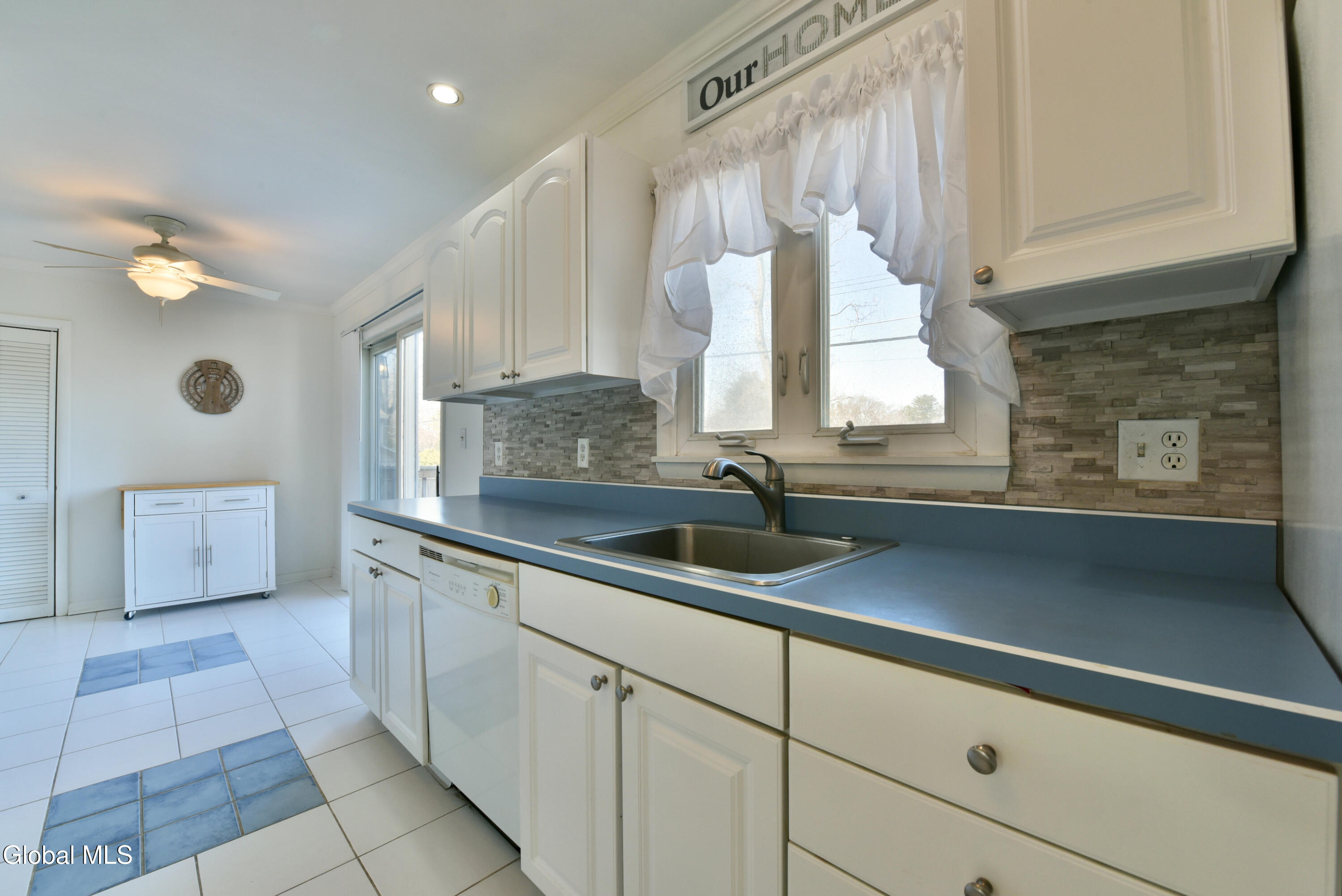 30 Forest Drive Colonie NY 12205
