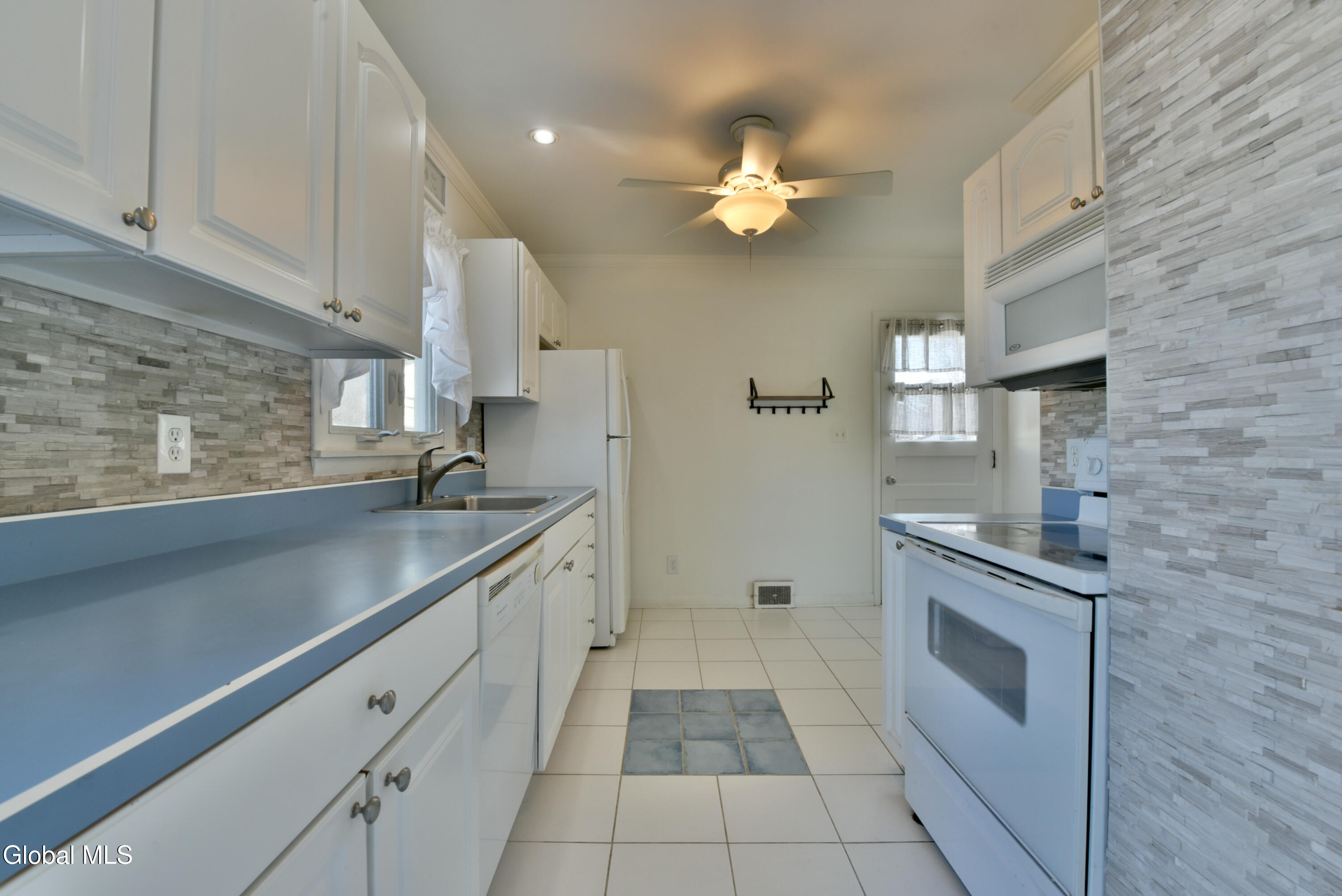 30 Forest Drive Colonie NY 12205