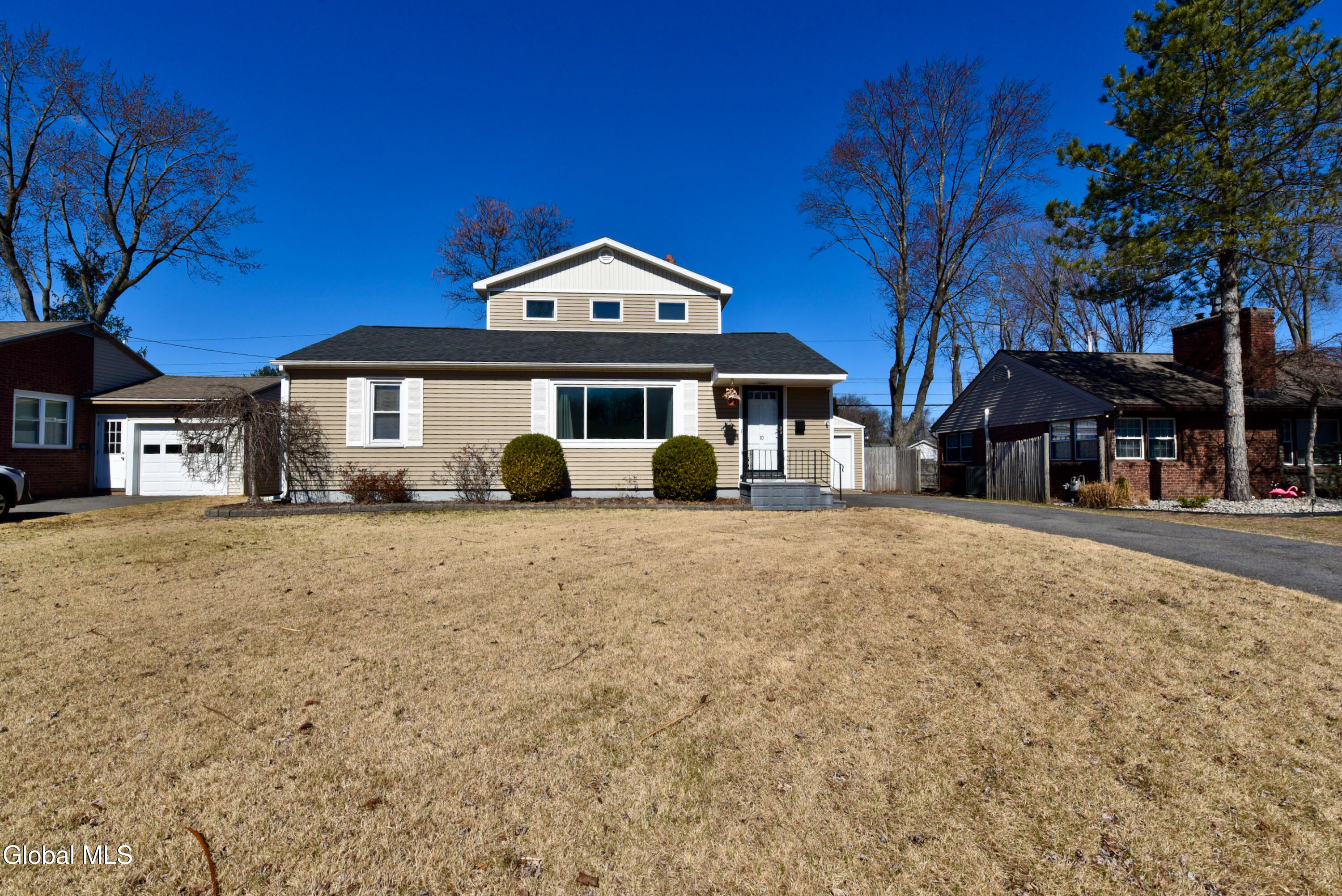 30 Forest Drive Colonie NY 12205