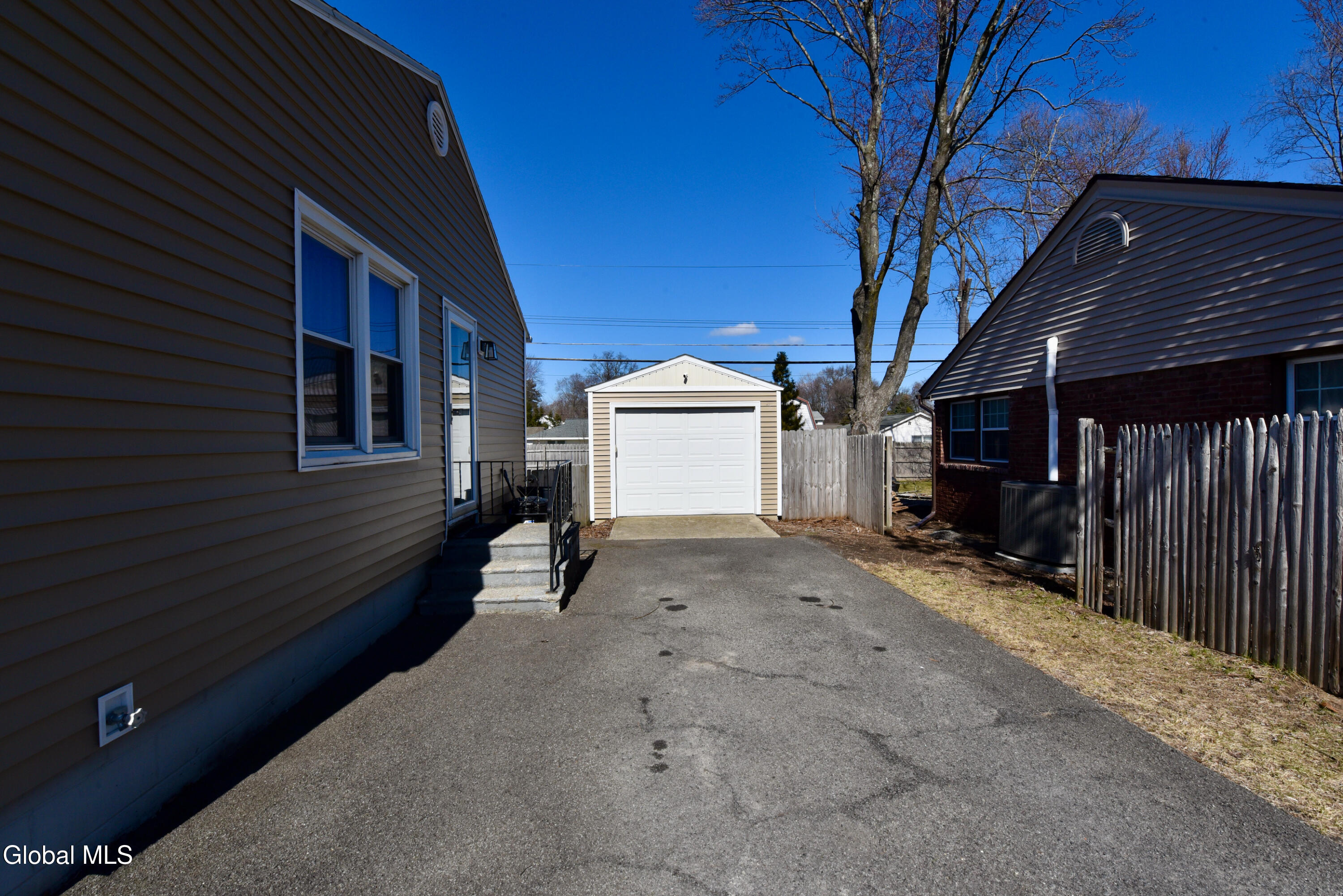 30 Forest Drive Colonie NY 12205