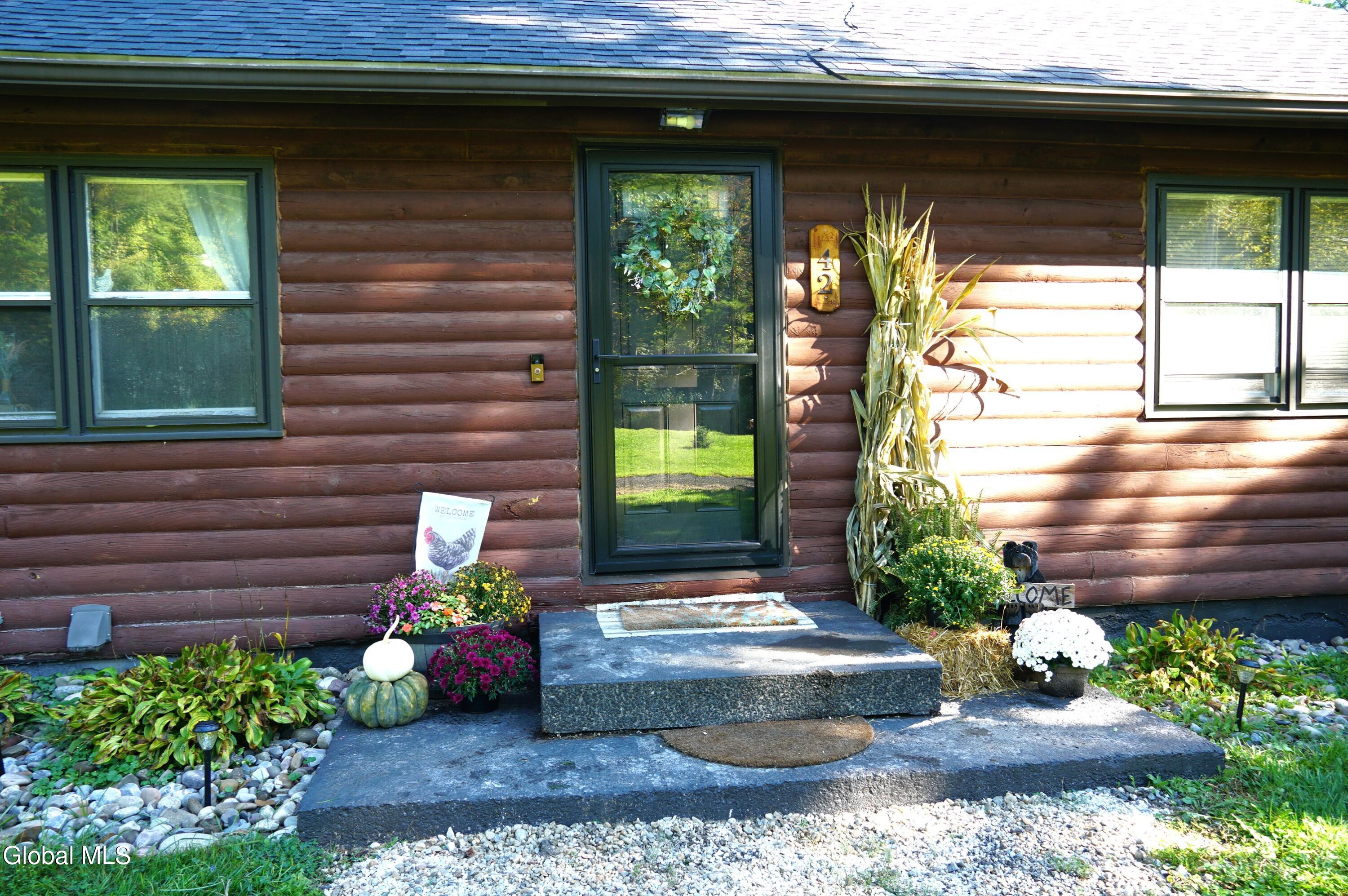 42 S Lower Letter Voorheesville NY 12186