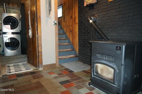 42 S Lower Letter Voorheesville NY 12186