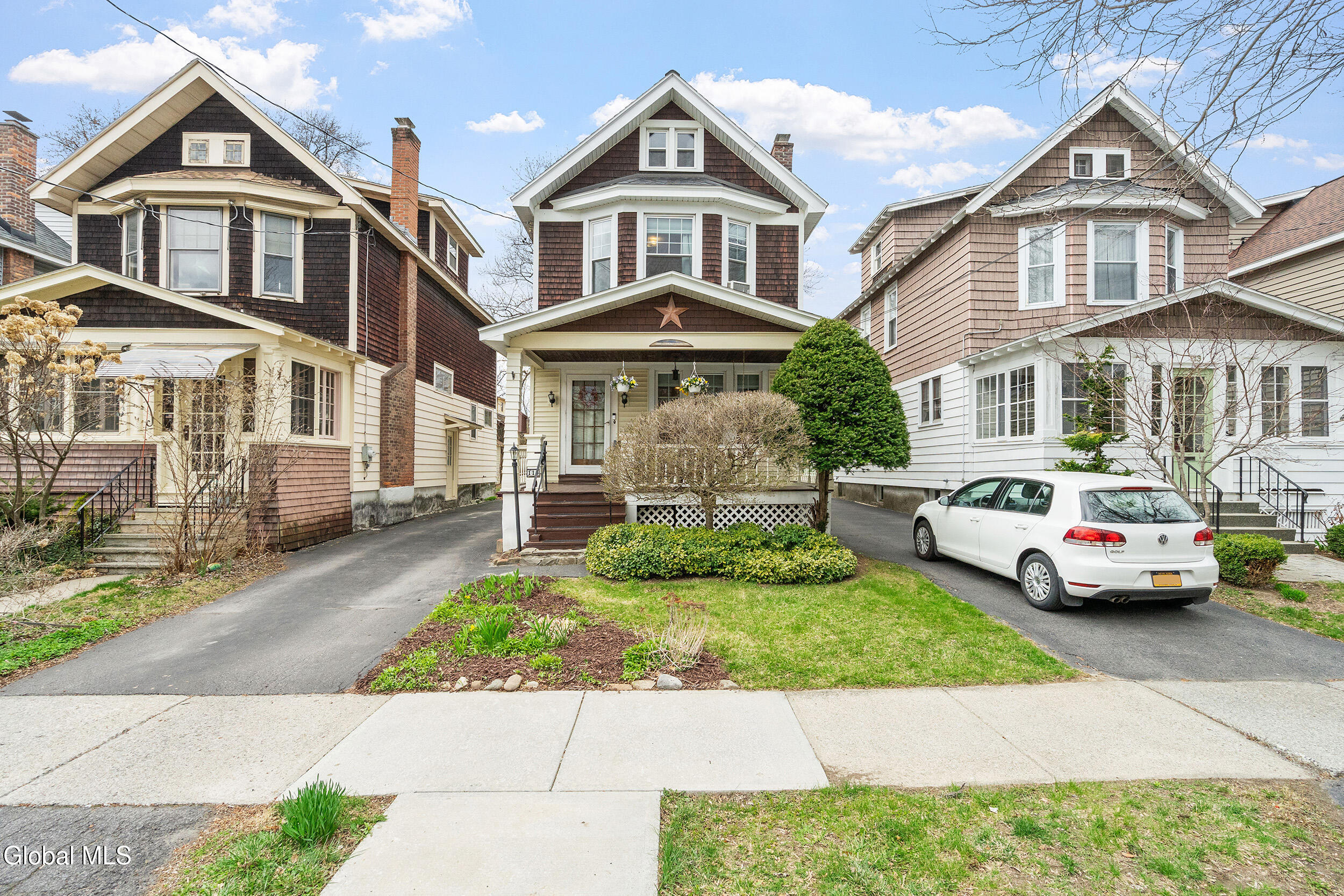 115 Grove Avenue Albany NY 12208