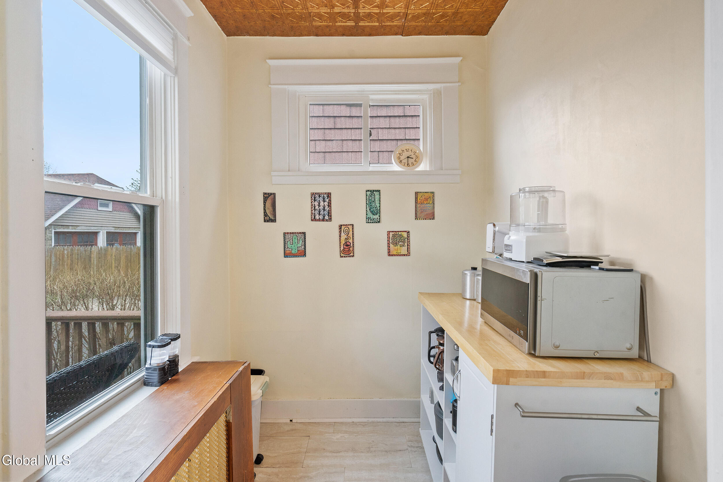 115 Grove Avenue Albany NY 12208