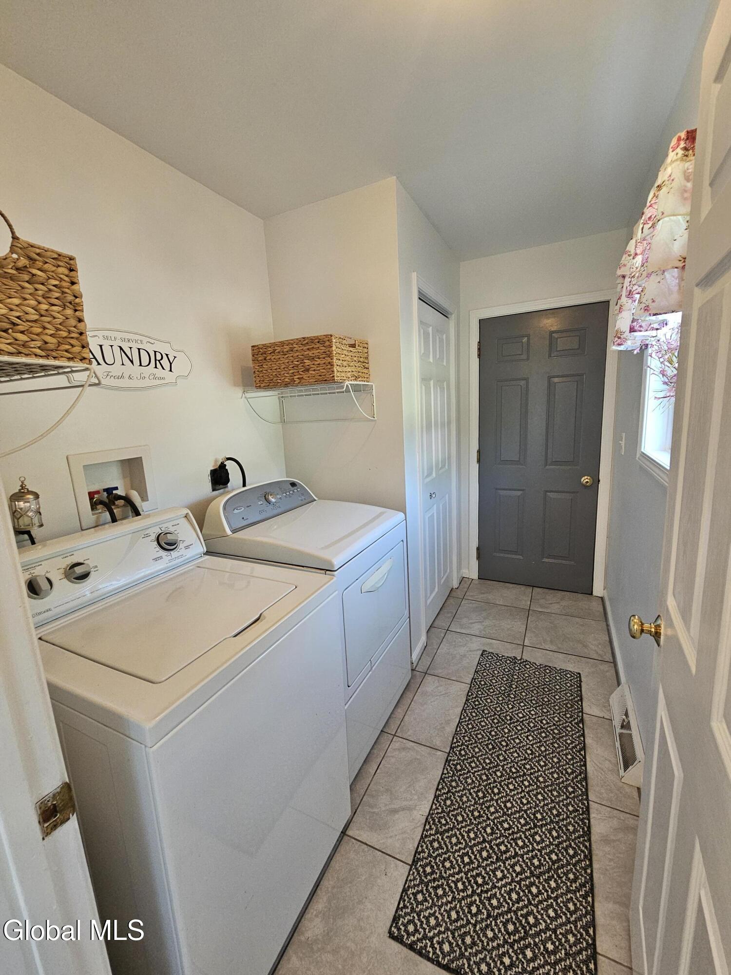 34 Rock Candy Lane Troy NY 12182