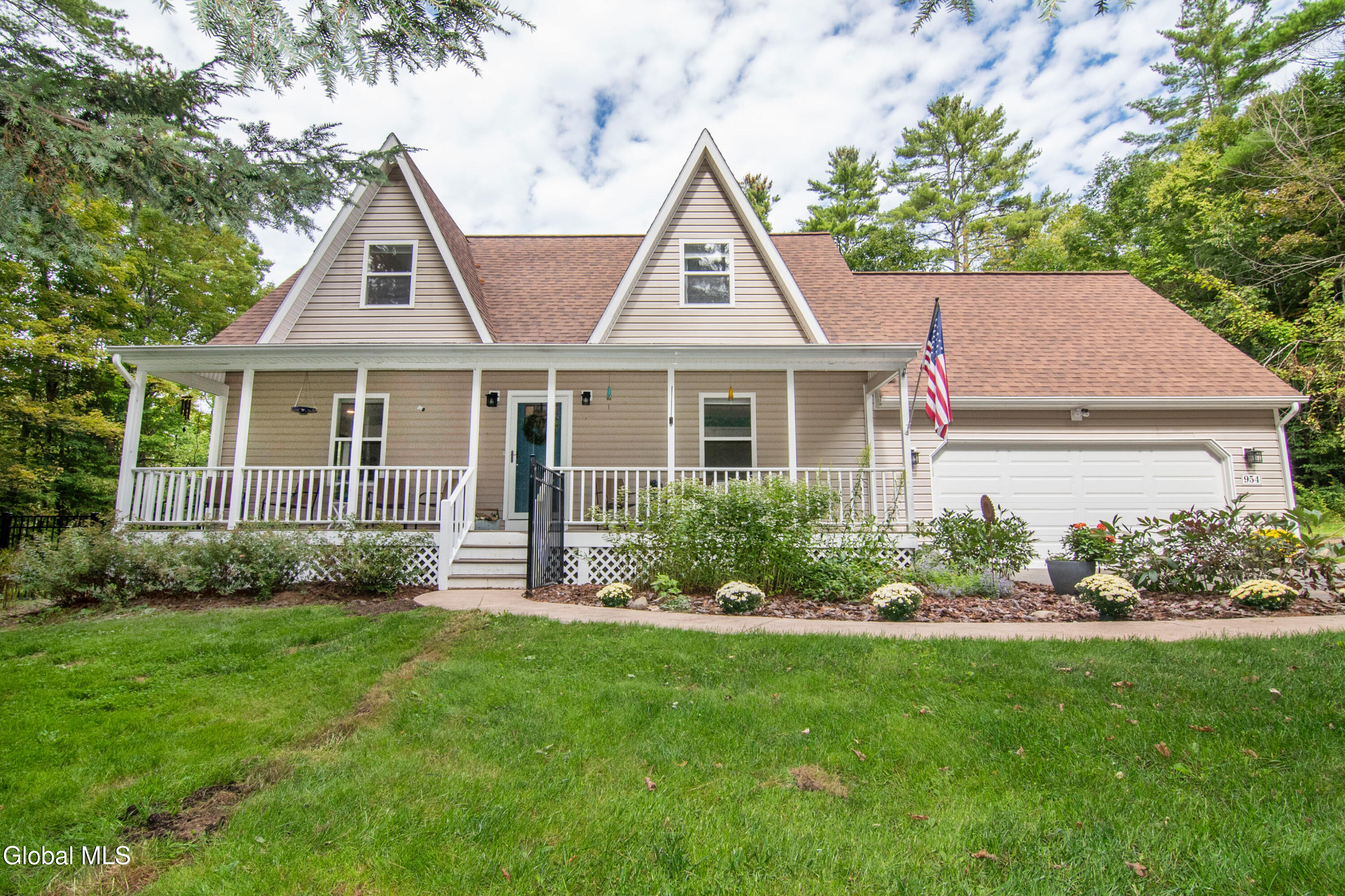 954 Murray Road Middle Grove NY 12850