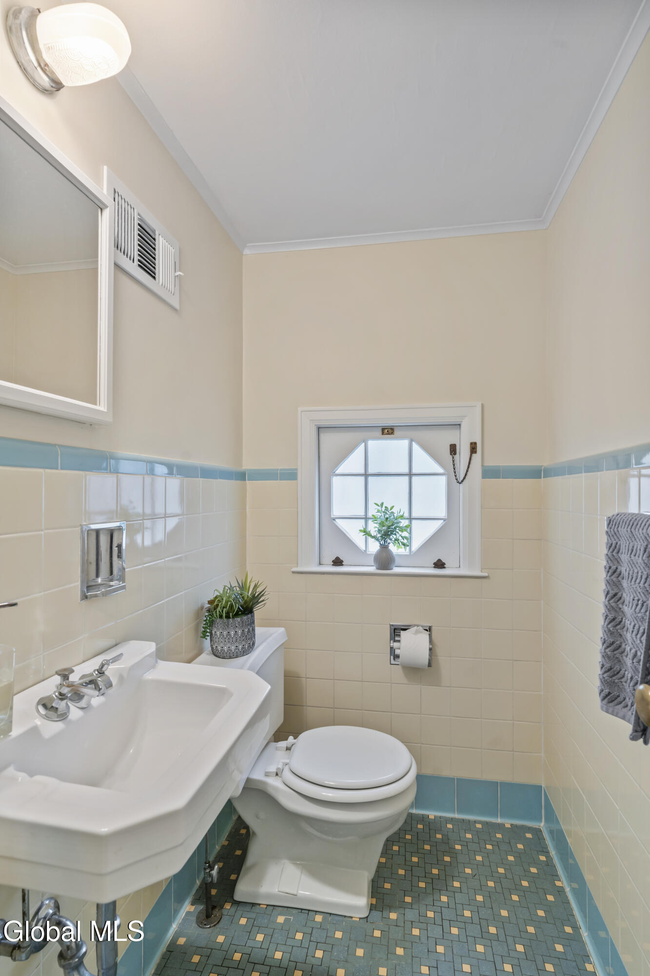 340 S Manning Boulevard Albany NY 12208