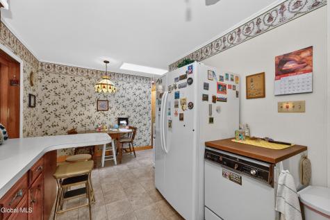 1527 Ardsley Place Schenectady NY 12308