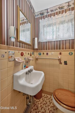 1527 Ardsley Place Schenectady NY 12308