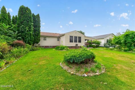 1527 Ardsley Place Schenectady NY 12308