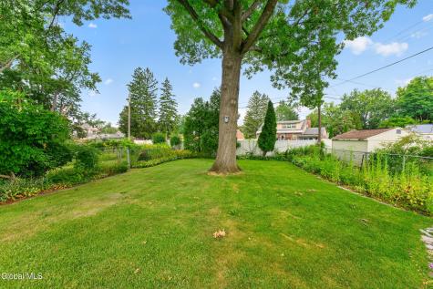 1527 Ardsley Place Schenectady NY 12308
