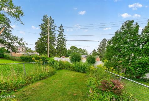 1527 Ardsley Place Schenectady NY 12308