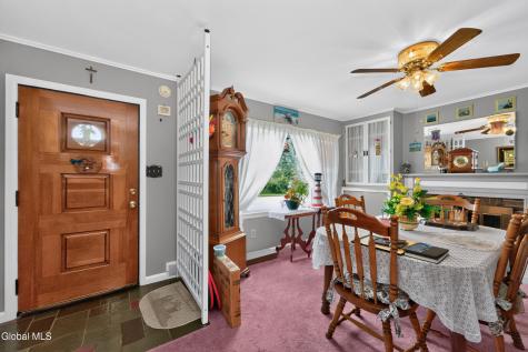 1527 Ardsley Place Schenectady NY 12308