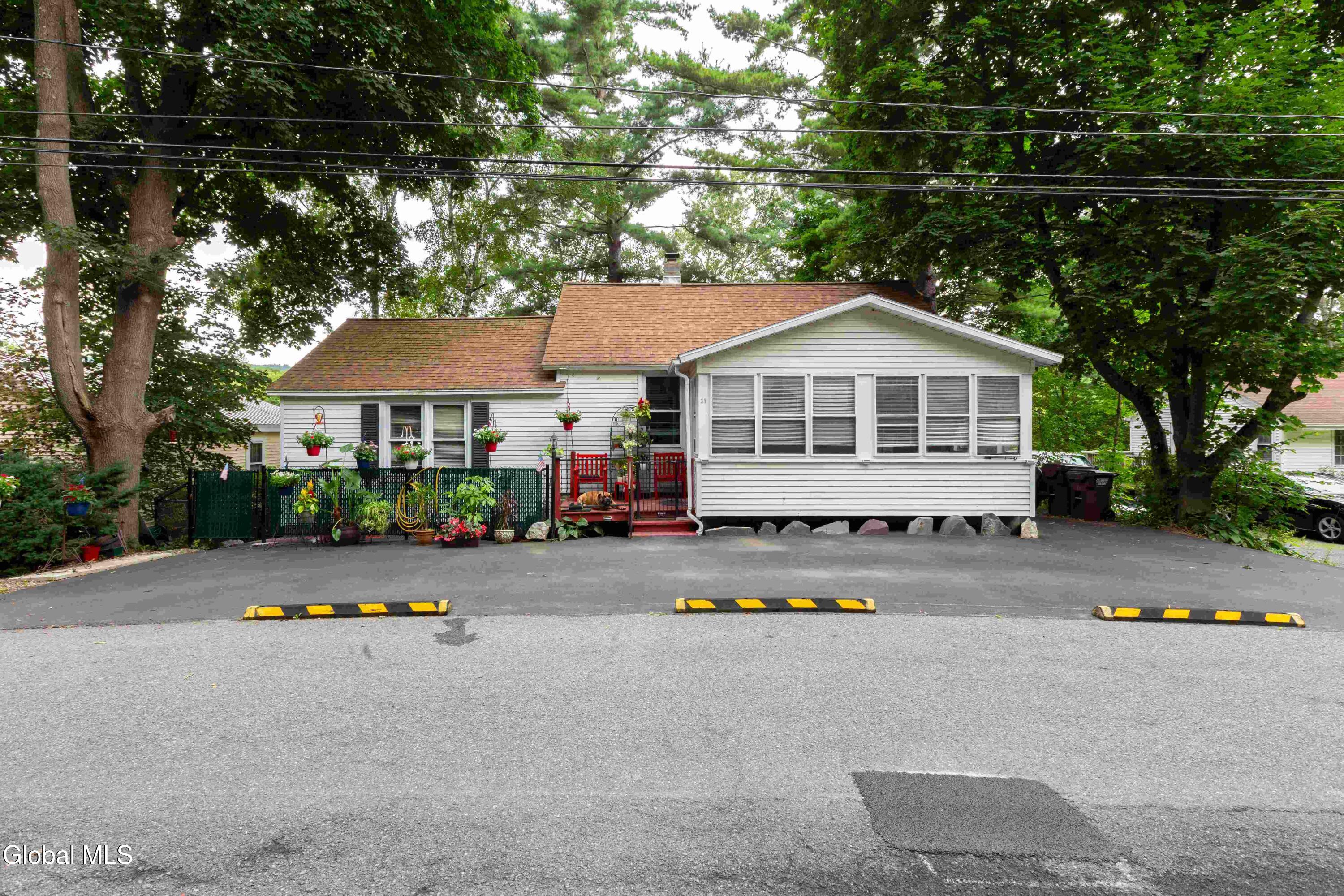 31 North Road Clarksville NY 12041