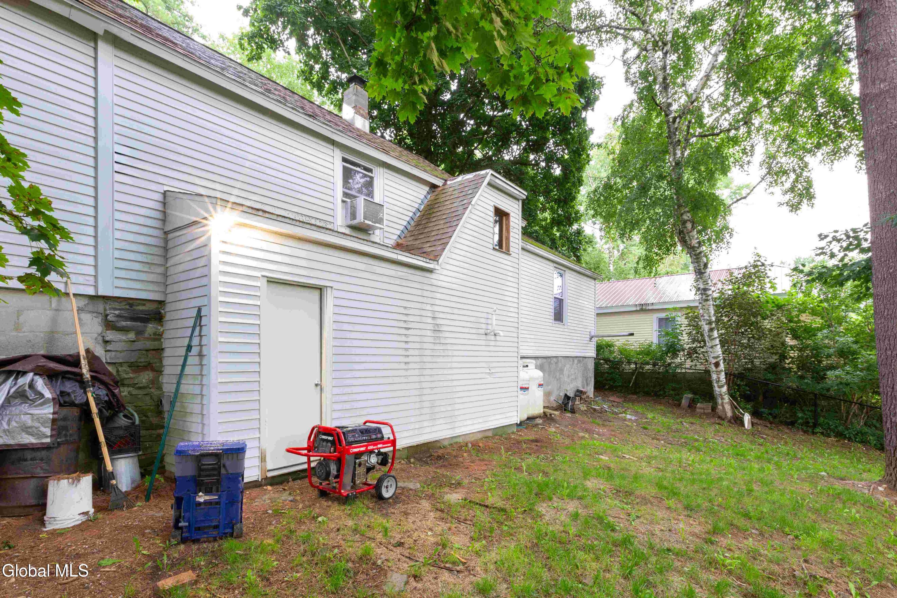 31 North Road Clarksville NY 12041