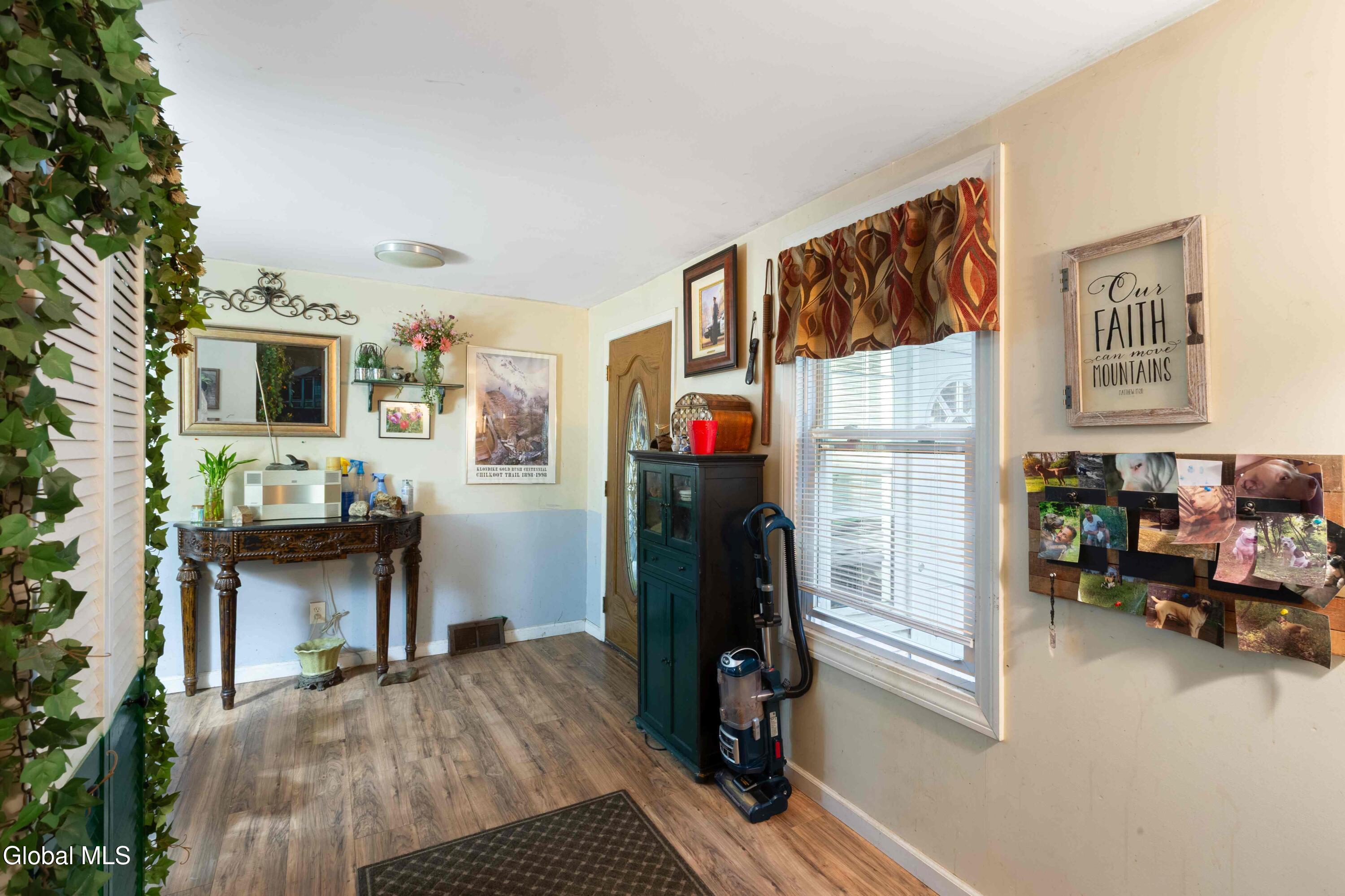 31 North Road Clarksville NY 12041