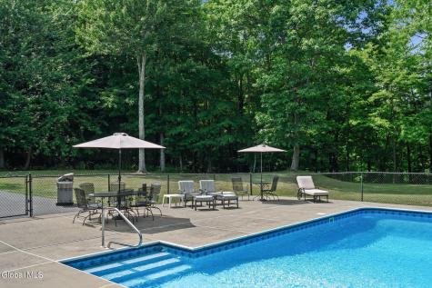 28 Victorian Drive Poestenkill NY 12140