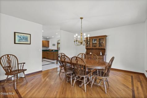 28 Victorian Drive Poestenkill NY 12140